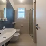 Hesperia & Hotel 4*