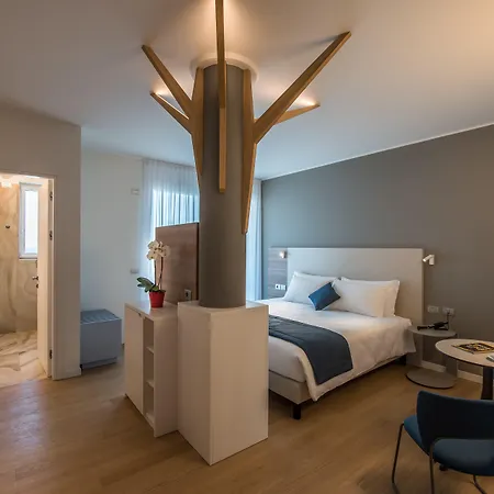 Hotel Hesperia &