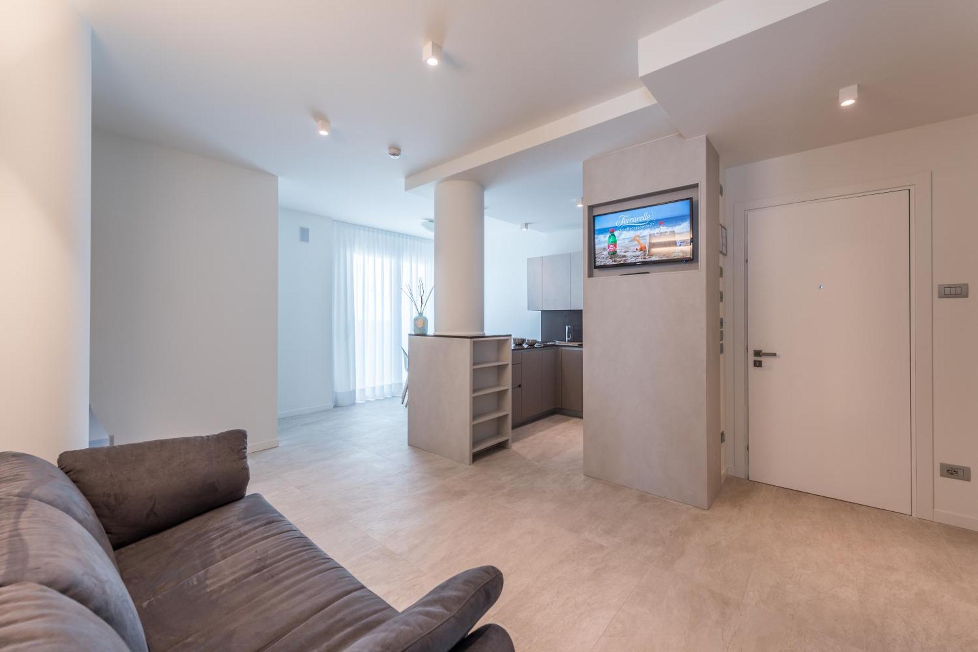 Hotel Hesperia & 4*