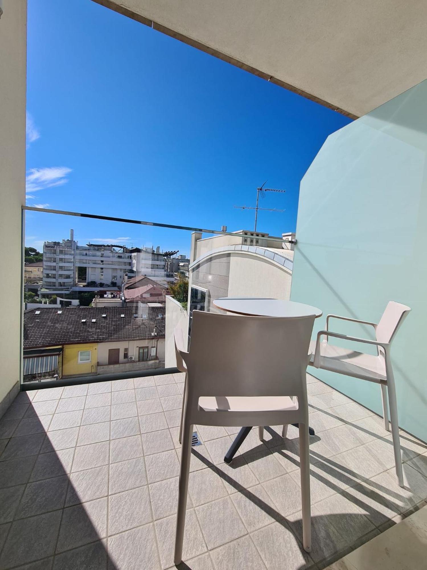Hotel Hesperia &