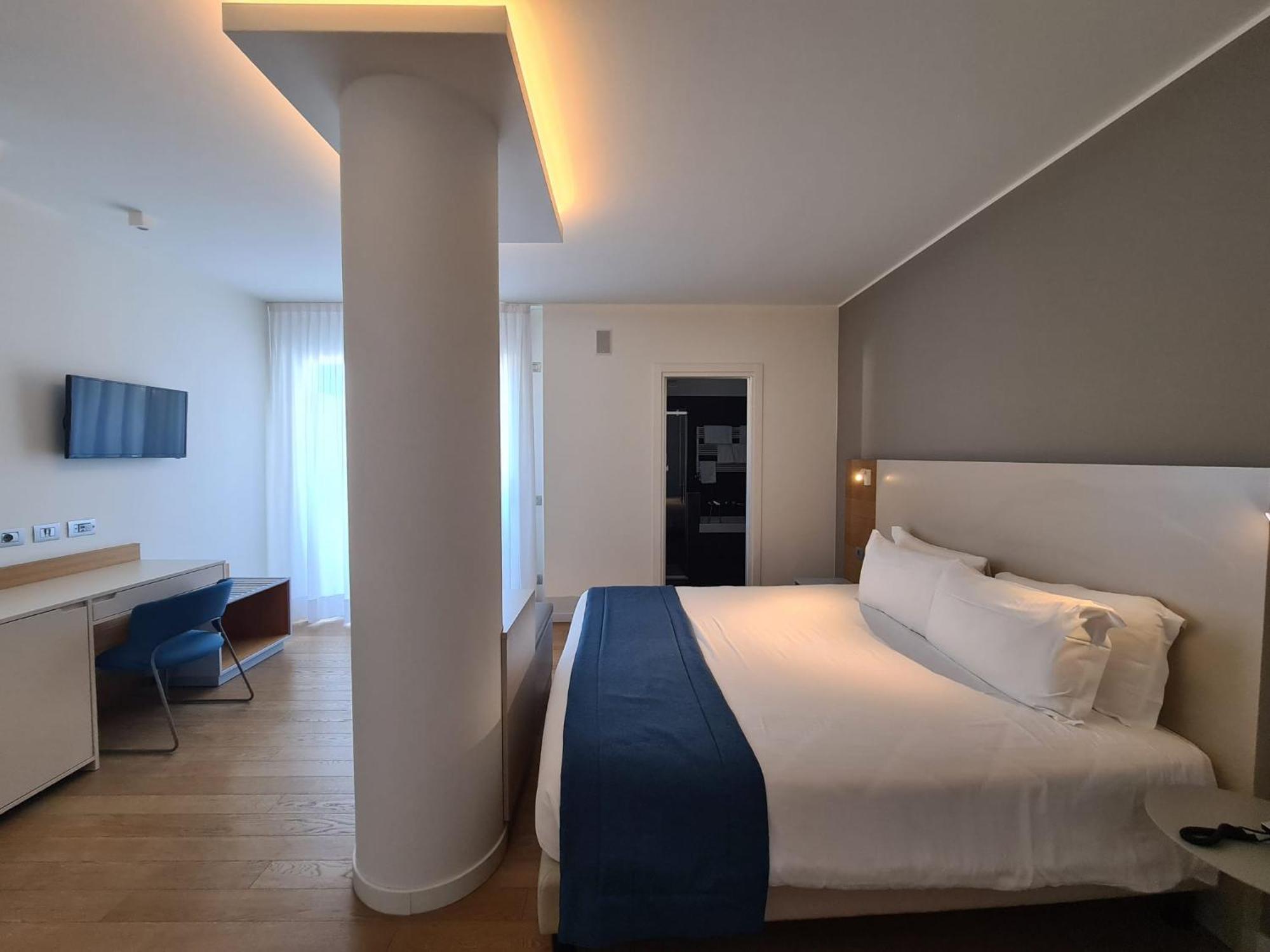 Hesperia & Hotel