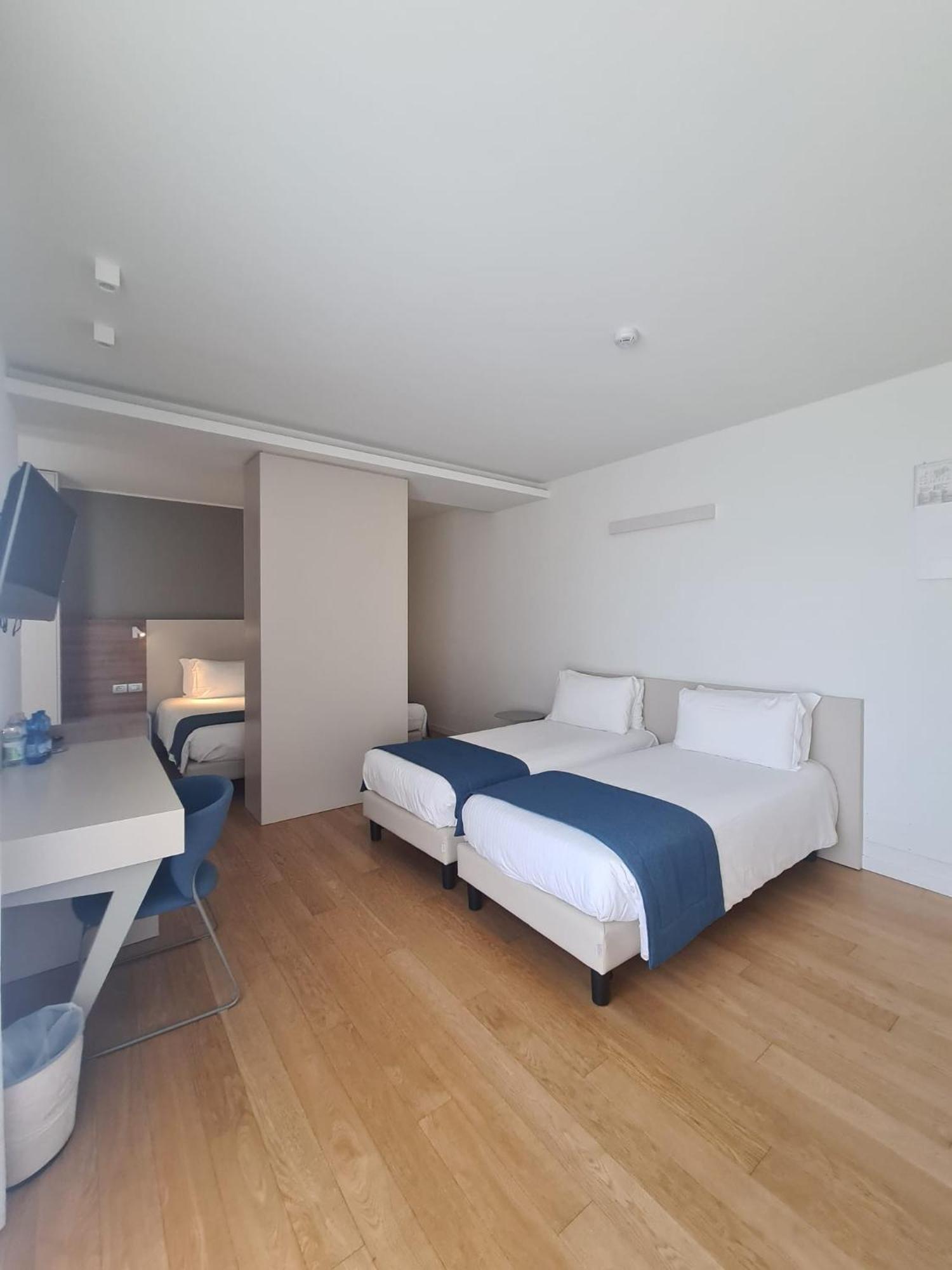 Hotel Hesperia &
