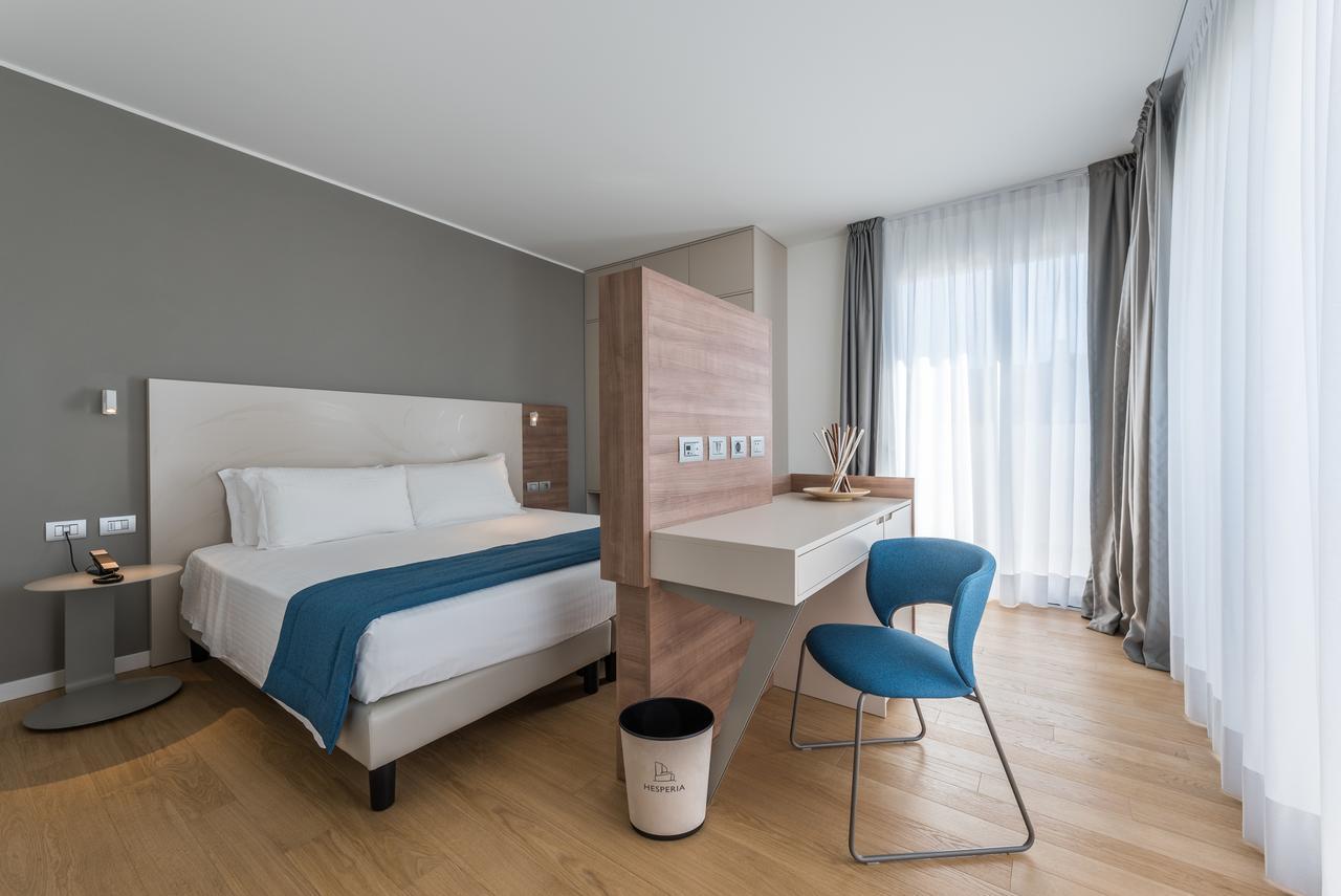 Hotel Hesperia &